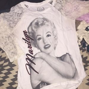 Stilton Monroe 3/4 sleeve lace shirt super cute